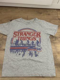 Netflix“Stranger Things” kids size medium 7/8