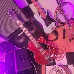gretsch hollowbody