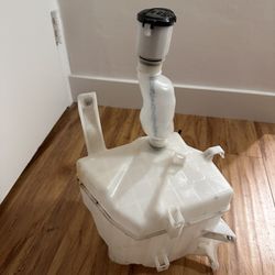 Wiper Fluid Reservoir