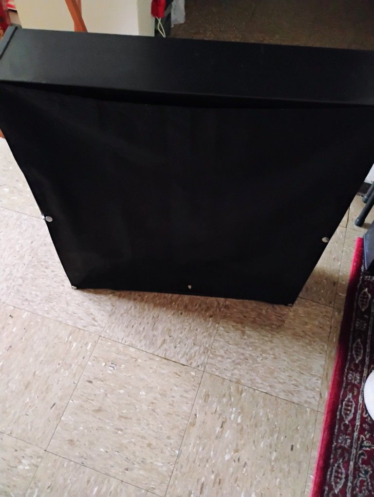 2 Wheeled Under Bed Storage Good Condition Pickup Only Cash 