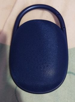 Clip on Portable Bluetooth Speaker Navy Blue