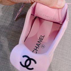 COCO CHANEL WEEKENDER Limited Edition Lavender Leather Sneakers