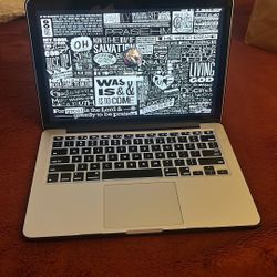 Apple MacBook Pro 13.3” (MF840LL/A) Silver