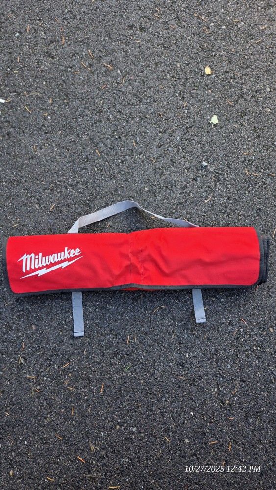 Milwaukee Assorted Tool Roll