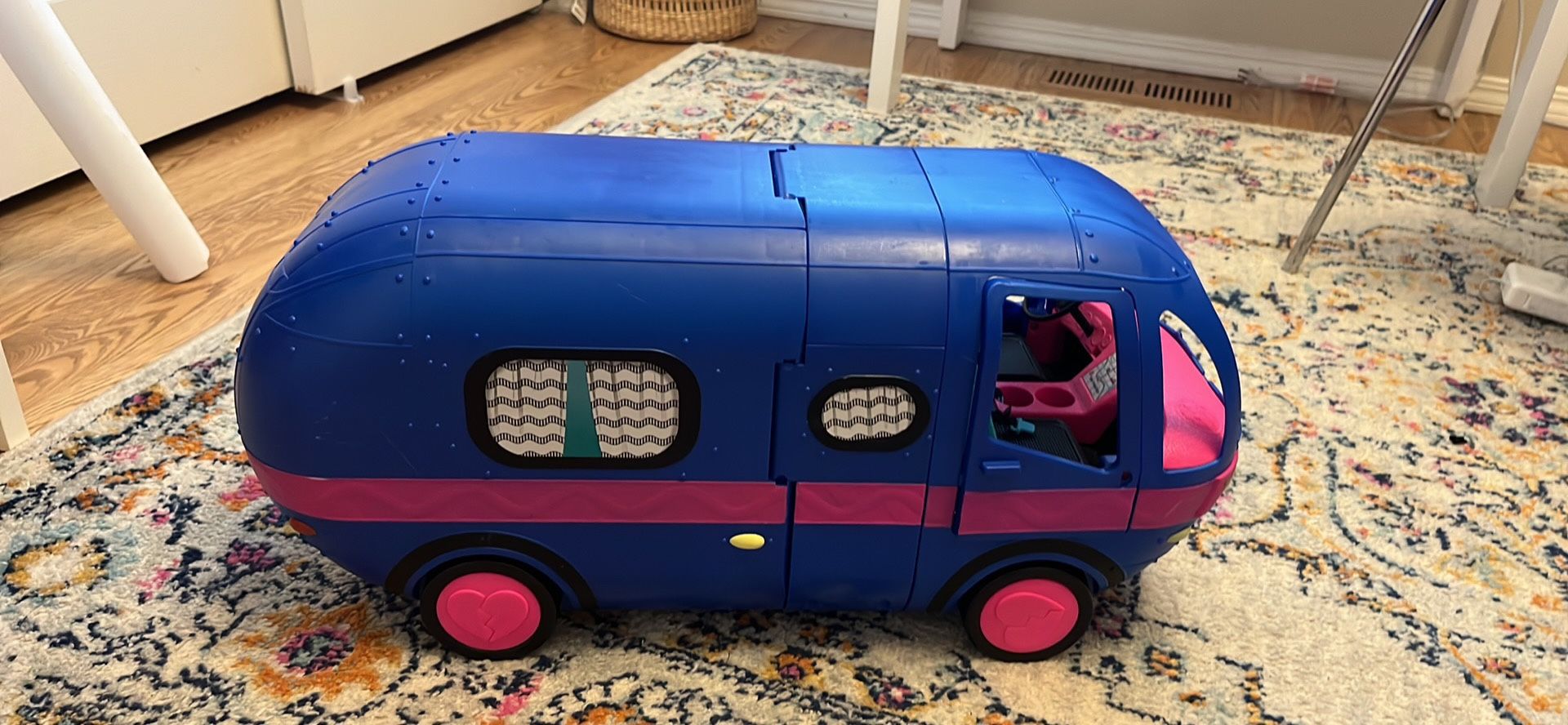 LOL Doll Glamper W/accessories 