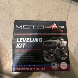 MotoFabLifts 99CHTK 1-3" Leveling lift kit for 1(contact info removed) Chevy Silverado Sierra GMC 1500 4wd