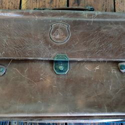 Vintage Trifold Leather Messenger bag