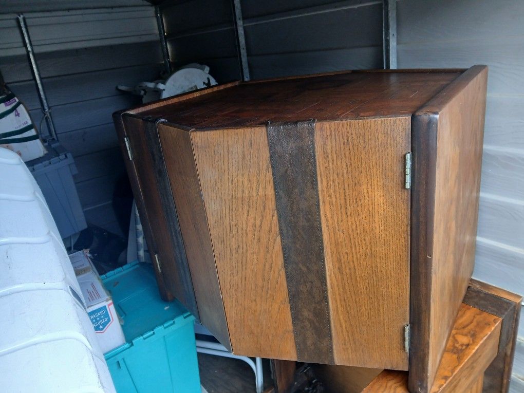 Vintage Lane Furniture 