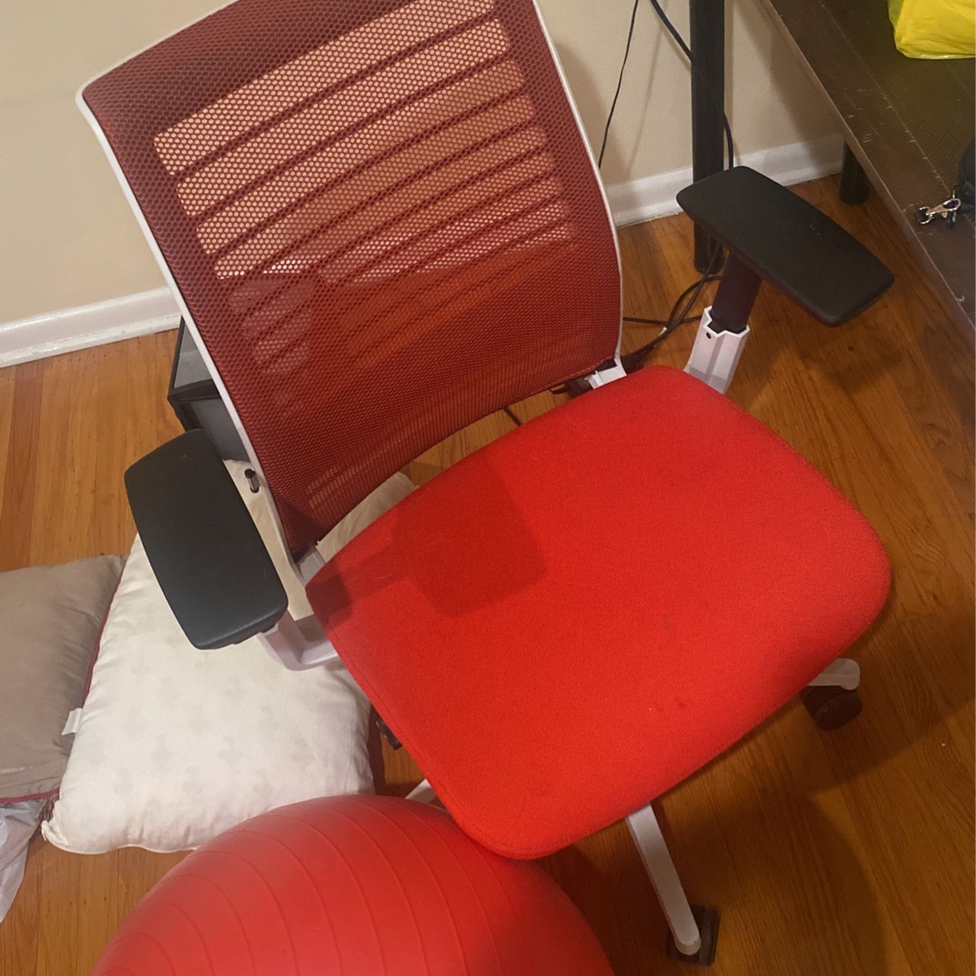 Computer chair