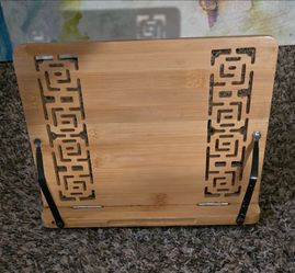 Bamboo book/tablet holder