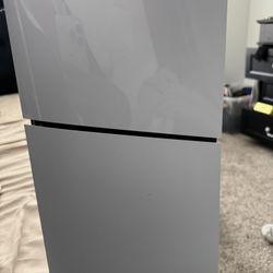 PS5 DIGITAL VERSION WITH CONTROLLER & CORDS