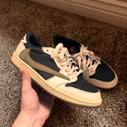 Jordan 1 Low Travis Scot Olive 