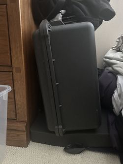 HTC Vive w/ Pelican Case