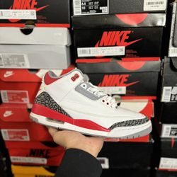 2022 Jordan Fire Red 3s size 9.5 VNDS