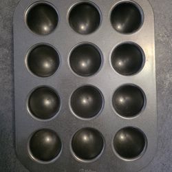Wilton Non Stick 12 cavity cake brownie molds