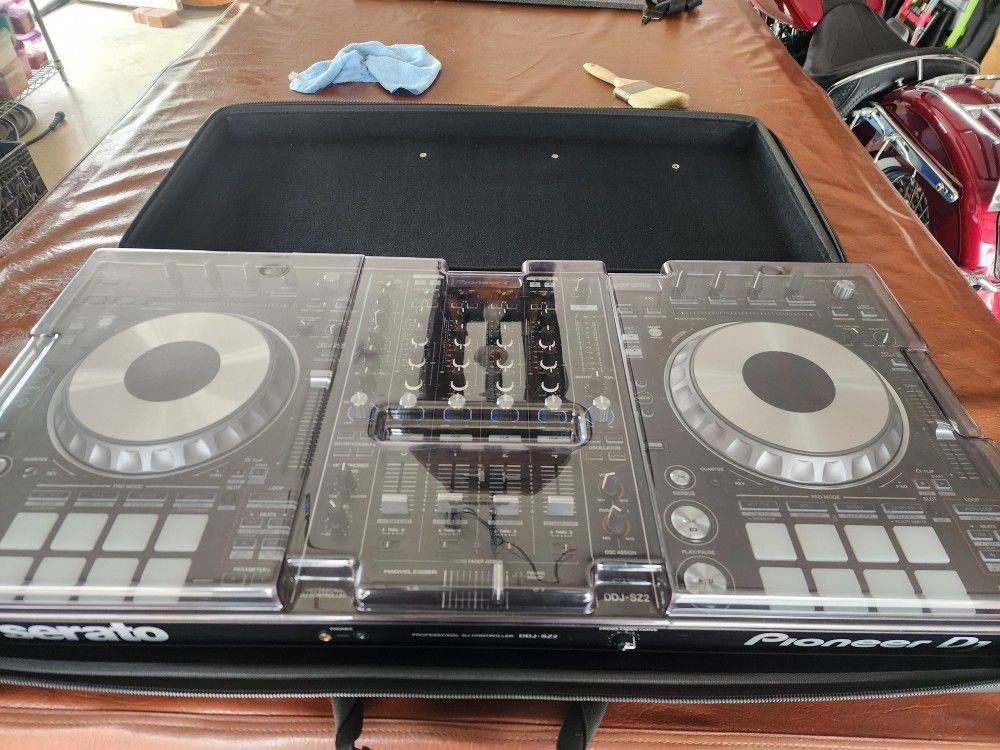 Pioneer DDJ-SZ2 SERATO