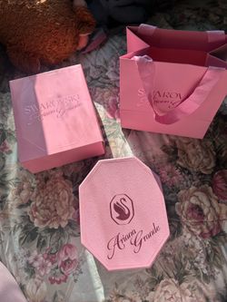 Swarovski X Ariana full set
