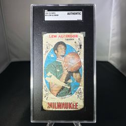 1969-70 Topps SGC Authentic Kareem Abdul-Jabbar  Rookie (Lew Alcindor) #25