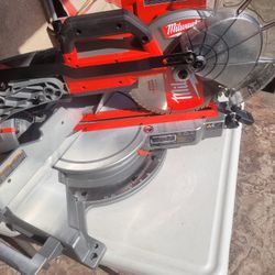 Milwaukee M18 Fuel 10" Dual Bevel Sliding Miter Saw Tool Only!!!