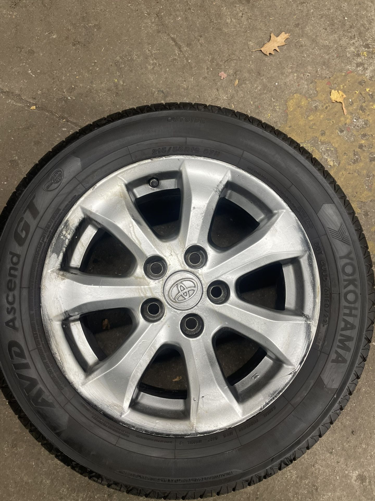 Toyota Rim And Tire. 16 Inch