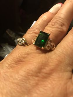 Beautiful Luxury Classic 3.9 Created Emerald Engagement Ring Size 8