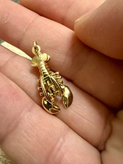 14 karat solid, gold, lobster pendant