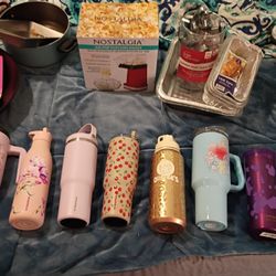 Tumblers! 4 Hydrapeak, Carbears, Bluey, Buccees Leopard. 