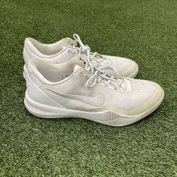 Men’s Nike Kobes Triple White