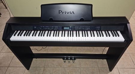 Casio Privia PX-780 88 Weighted Key Digital Piano