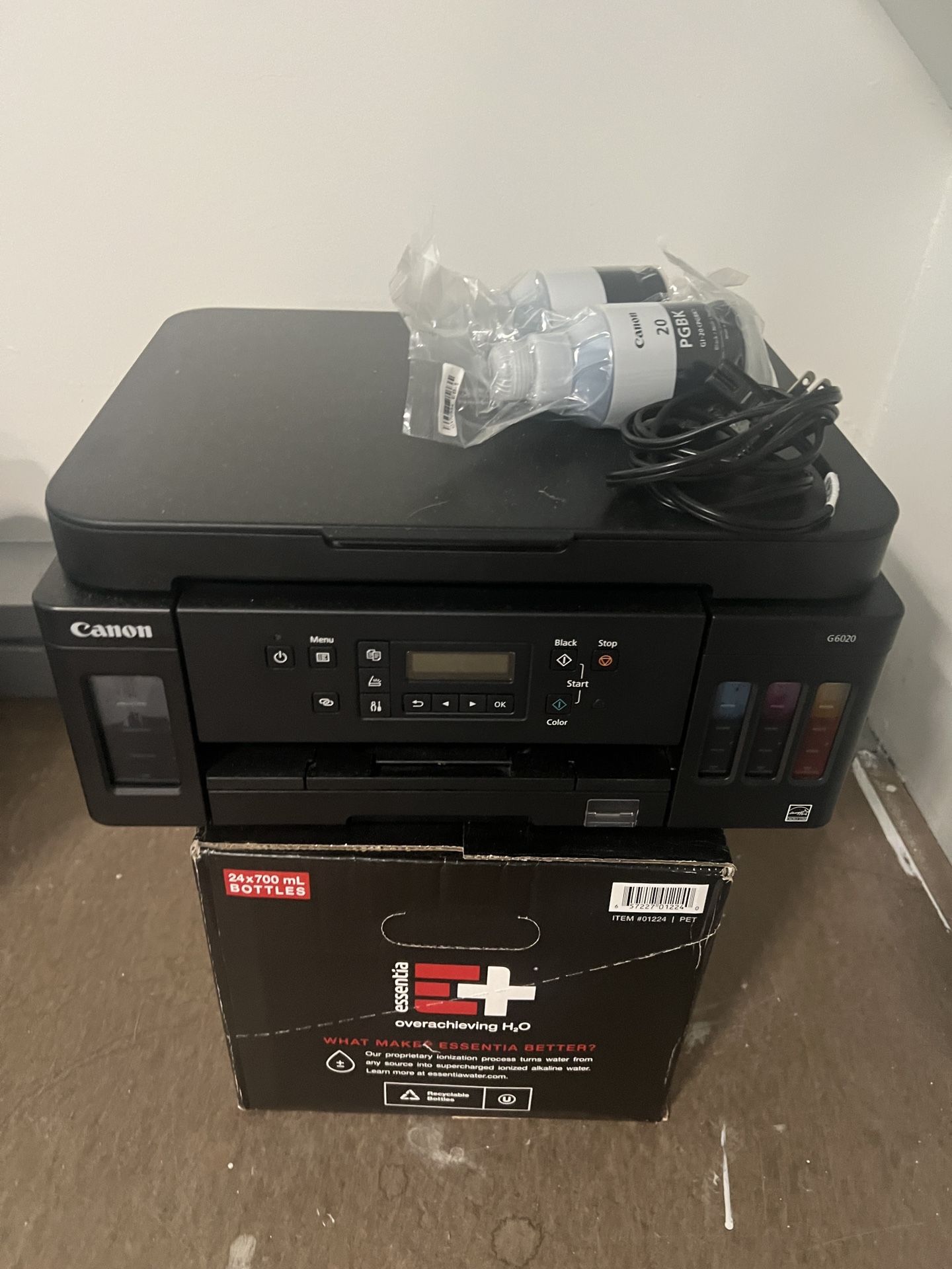 Canon PIXMA G6020 MegaTank Printer - Used w/ 2 Sealed Black Ink Bottles