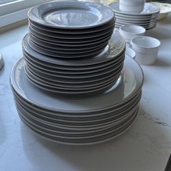Gibson Gold Rim China Set