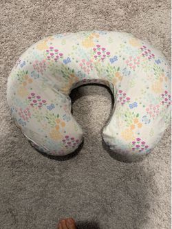 Boppy pillow