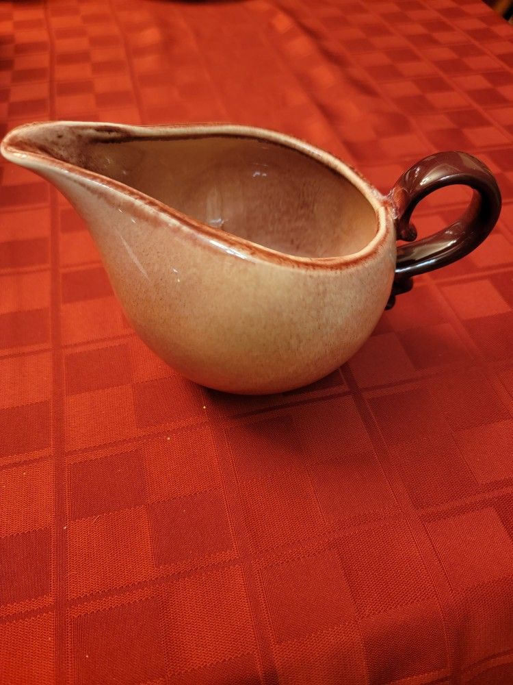Vintage Hull Creamer