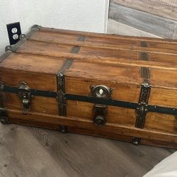 Vintage P&S Two Tier Floral Trunk 