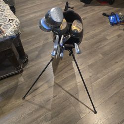 GOLF CLUBS WITH STANDBAG (12 CLUBS SET)