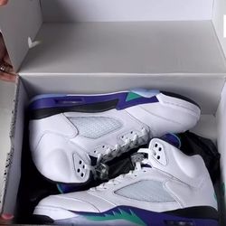 Jordan 5 Grape 🍇 men Size 12.5,13