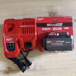 Milwaukee Battery And Rapid Charge