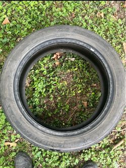 235/50/19 Tire