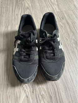 ASICS sneaker