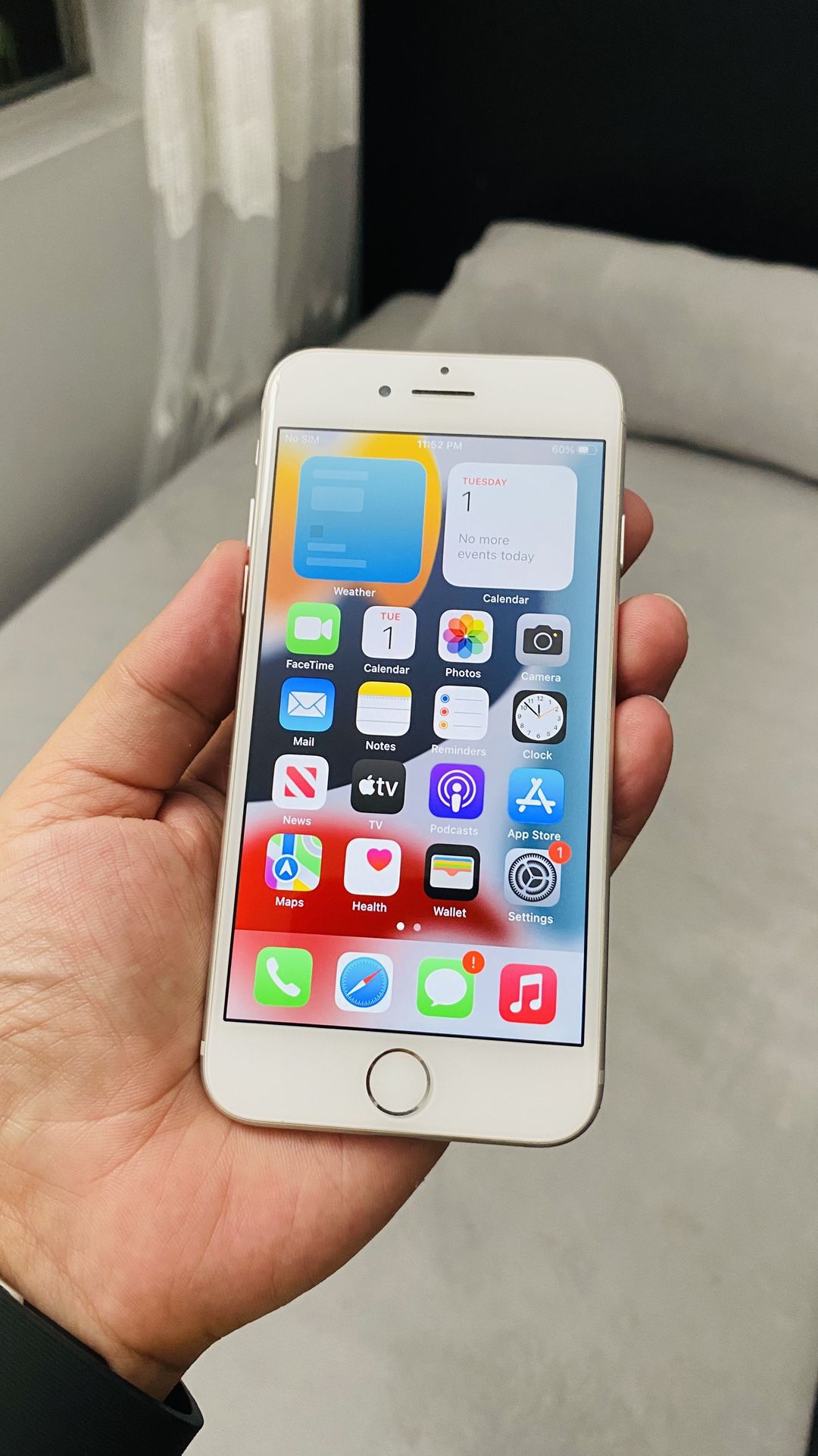 📱 iPhone 7 | 128GB | White | Unlocked | 97% Battery | Very Good Condition