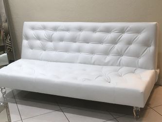 Tufted Brand new White Futon