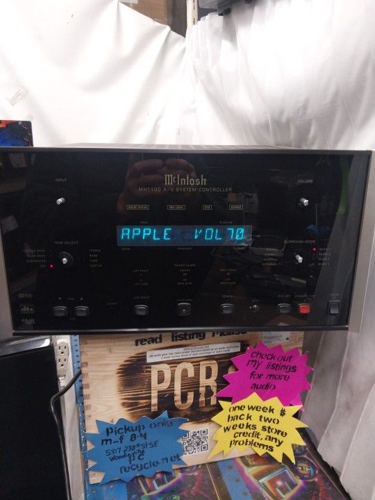McIntosh MHT100 AV Controller 