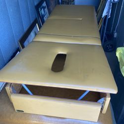 PT Chiropractic Table W Adjustable Head
