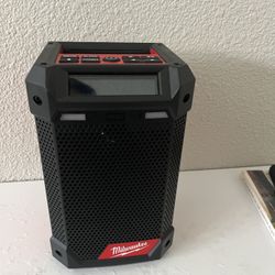  Milwaukee Speaker/Radio and M12 Battery Charger 
