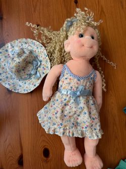 Beanie Babies and Clothes Great Condition