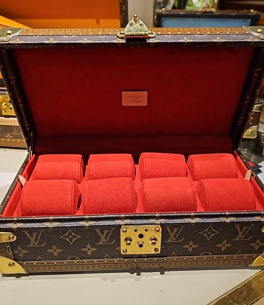 LOUIS VUITTON, WATCH CASE sold at auction on 13th May