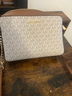 Mk cross body