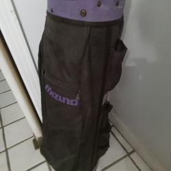 Men's Right Hand Golf Clubs $25