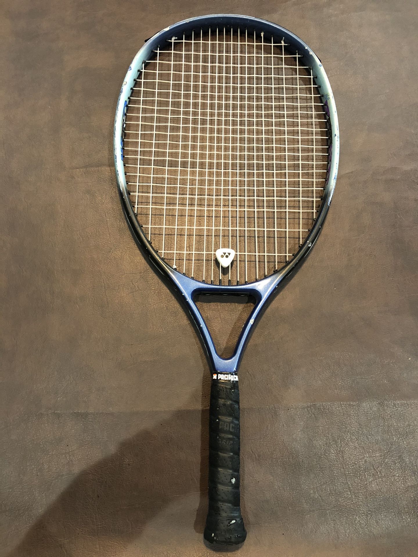 Racket racquet Tennis WEED EZONE $70 OBO