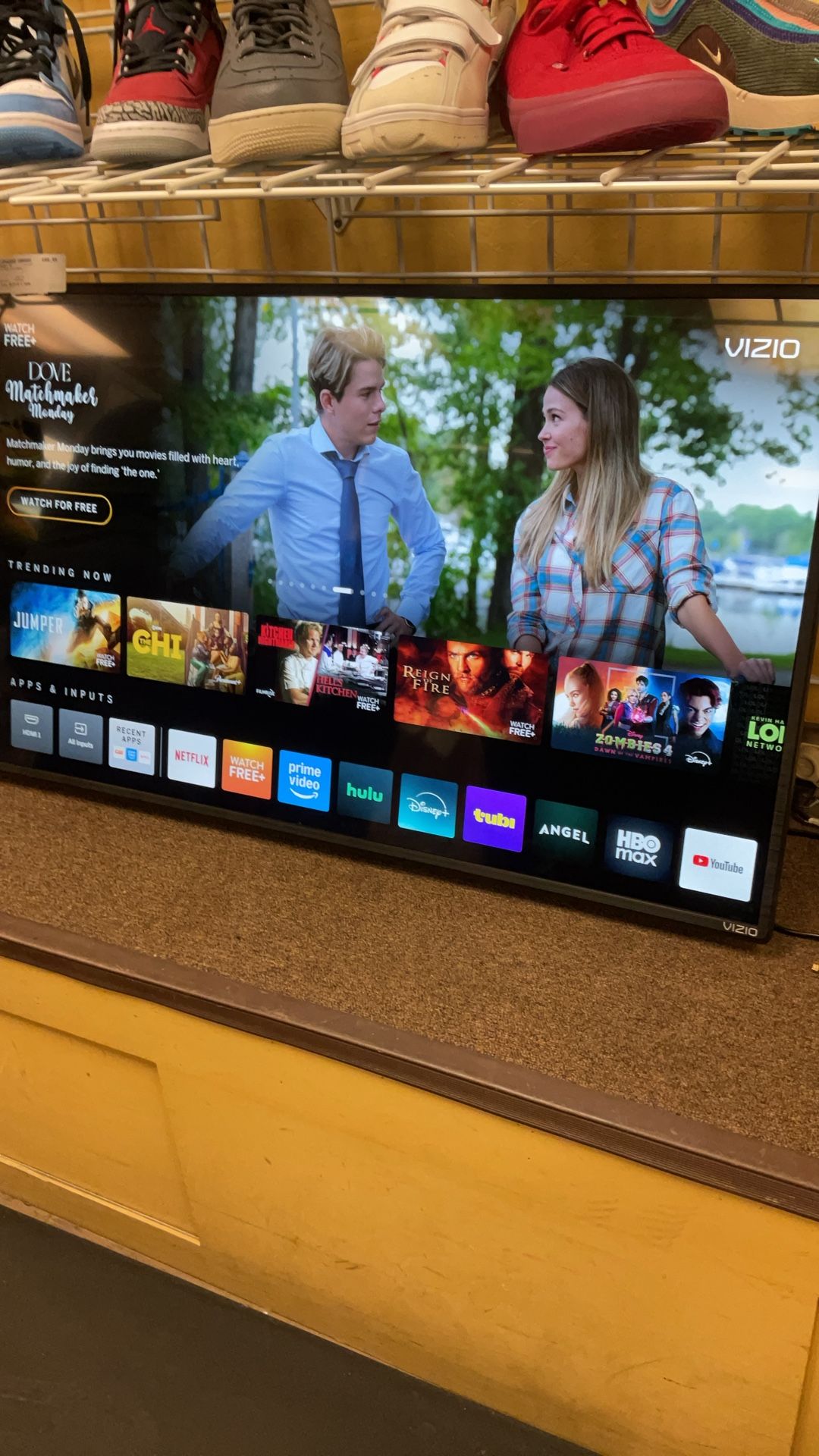 Vizio 43” Smart Tv ( No Remote And No Stand )